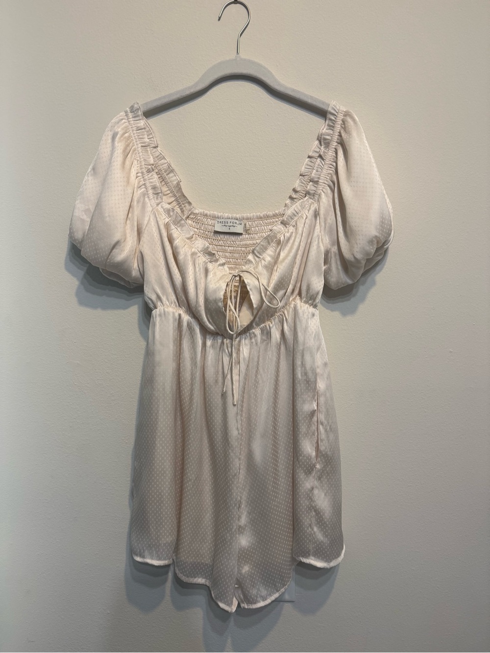 Dress Forum Cream Puff-Sleeve Romper with Tie Front